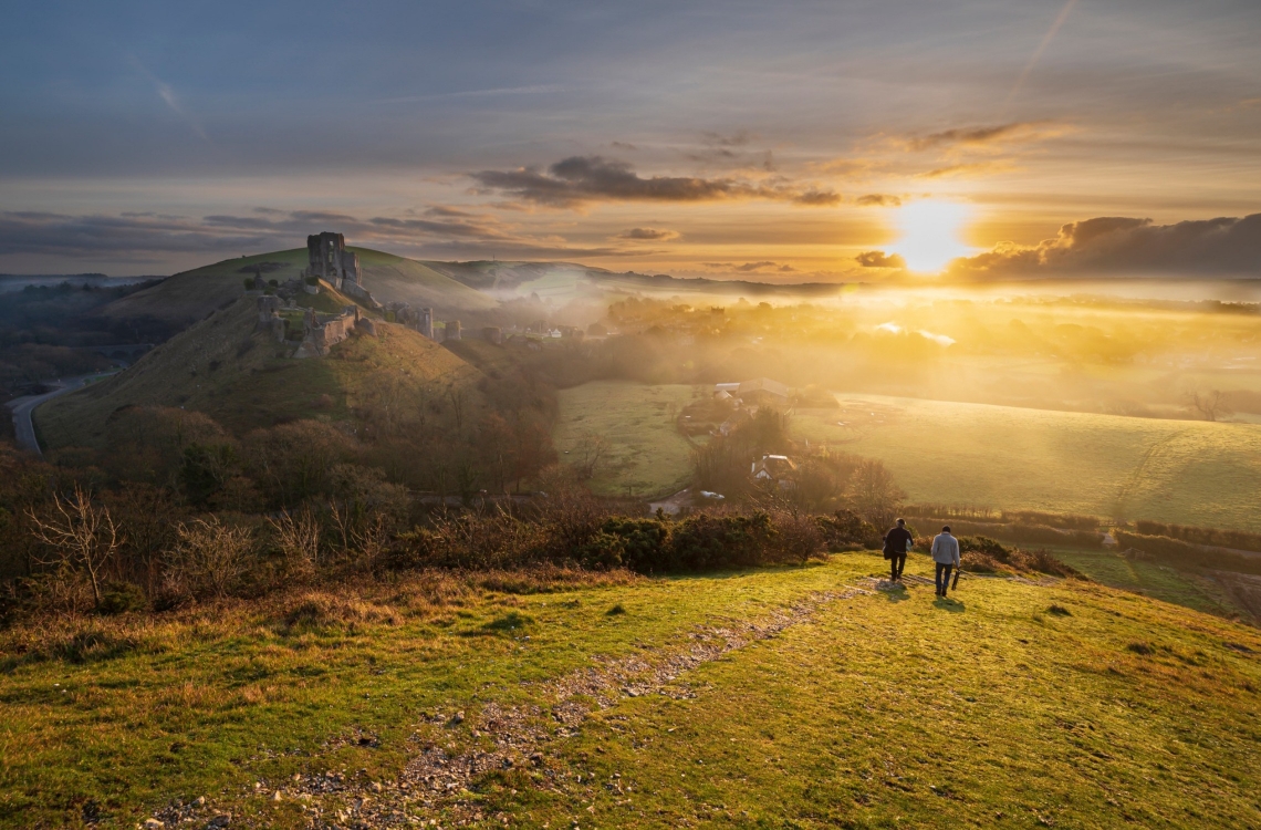 Scenic Walks, Cosy Pubs and Seasonal Fun: 8 Reasons to Love Dorset in Autumn