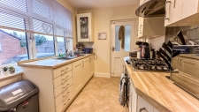 3 bed property to rent in Dorchester
