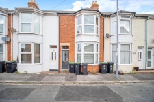 3 bed property to rent in Weymouth